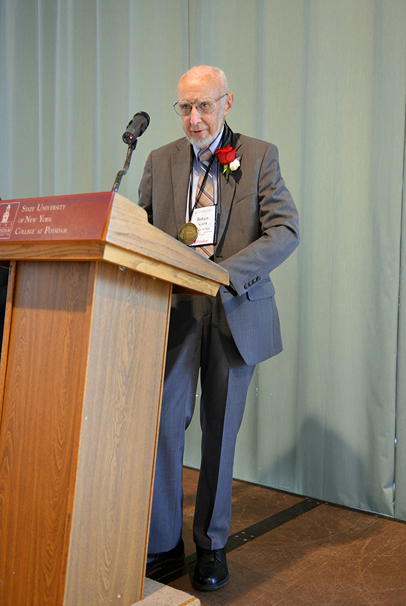 Photo of Robert Arnold Alumni Academy Medal recipient
