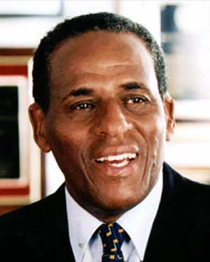 Photo of Carl McCall