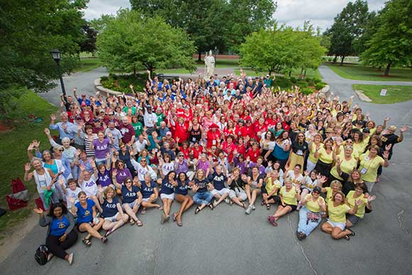 Photo of Alumni from Greek organizations at Minerva Plaza